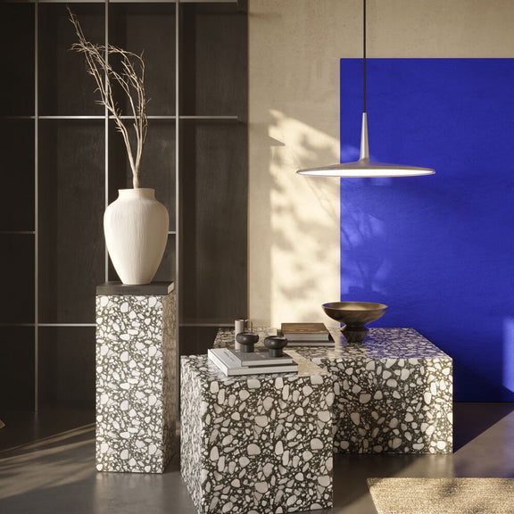 Odkládací stolek FEO