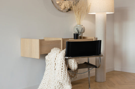 Drewniane meble lakierowane vs woskowane – oto różnice, które mają znaczenie!