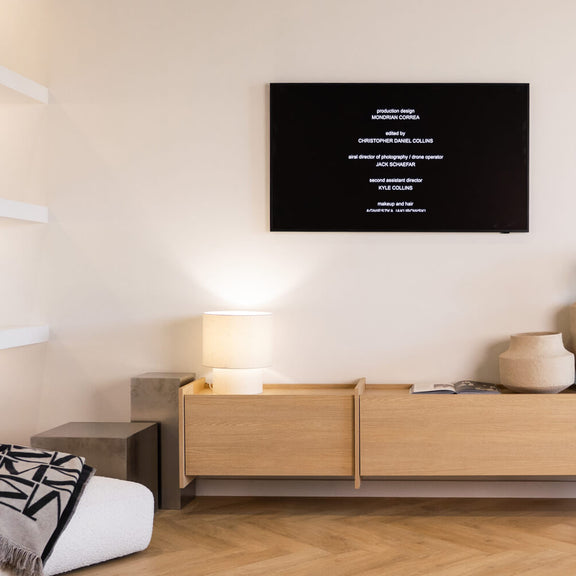 Závěsná TV skříňka Clea - dub Gaja